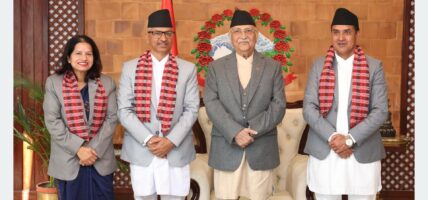 प्रधानमन्त्रीसमक्ष प्रमुख सूचनाआयुक्त आचार्यले लिए पद तथा गोपनीयताको शपथ