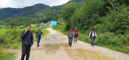गुल्मीको शान्तिपुर जोड्ने सडक १८ वर्षपछि कालोपत्र गरिँदै