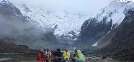 अन्नपूर्ण हिमालको आधार शिविरमा गुञ्जियो ‘फ्रान्सेली सङ्गीत’