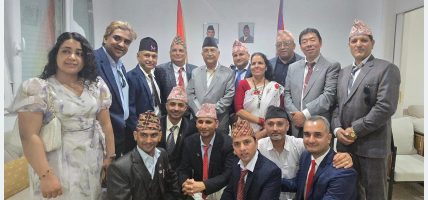 प्रधानमन्त्रीसँग प्रवासी नेपाली मञ्चको अन्तरक्रिया: स्वदेश फर्किएर विकास र समृद्धिमा सघाउन आग्रह
