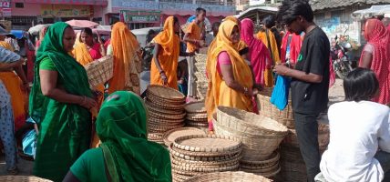 छठपर्व नजिकिँदा बाँसका सामानको माग बढ्यो