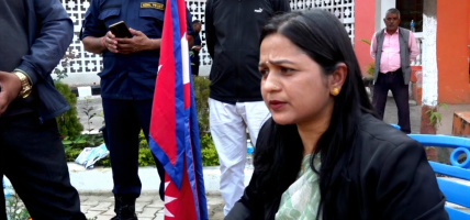 मधेशमा राजनीतिक संकट : उपसभामुखले खुला चौरमै सञ्चालन गरिन् प्रदेशसभा