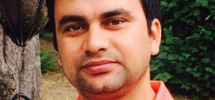 आफूलाई न्यायाधीशको कुर्सीमा राख्नुहोस्, दलभन्दा माथि राख्नूहोस्