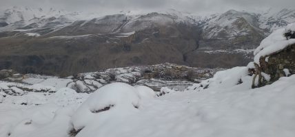 हिउँमा फसेका २५० यात्रुको उद्धार