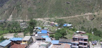 अस्थायी पुलसँगै चुमनुब्रीको फिलिममा पहिलोपटक मोटर पहुँच अस्थायी पुलसँगै चुमनुब्रीको फिलिममा पहिलोपटक मोटर पहुँच