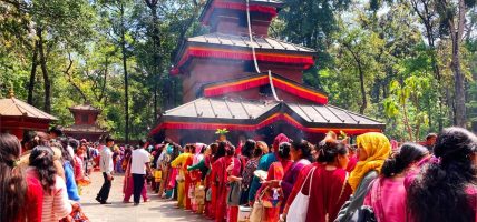 बागलुङ कालिकामा चैतेदसैँमा ३७ लाख भेटी सङ्कलन
