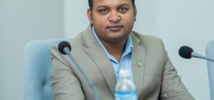 श्रीमतीको नियुक्ति जोगाउन लाग्दा गयो मन्त्री पद