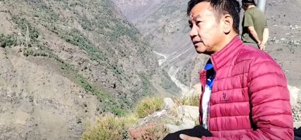 हर्क साम्पाङले झुक्याए : महाकाली भनेर घट्टे खोलामा पुल शिलान्यास