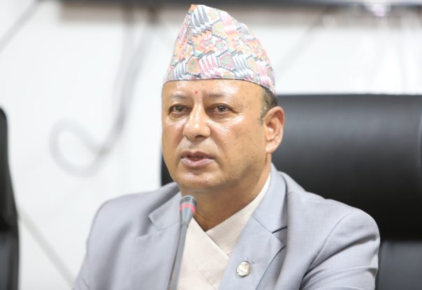 सरकारले कानुन नबुझ्दा पक्राउ परेका खड्का थुनामुक्त !