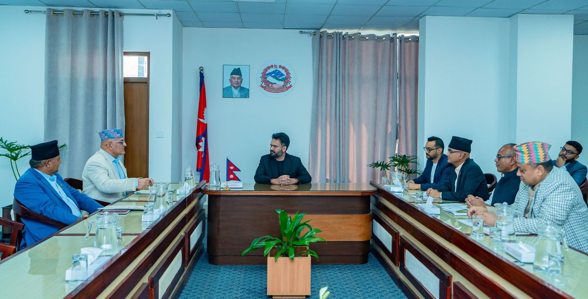 प्रधानमन्त्रीसँग मुख्यमन्त्रीहरुको गुनासोका चाङ