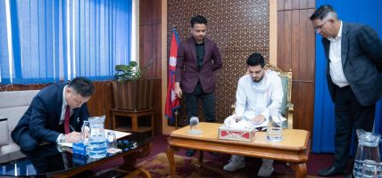 चक्रपथ विस्तारमा नेपाल–चीन सम्झौता, ११ अर्ब अनुदानमा काम अघि बढ्ने