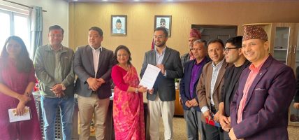 सुधारका लागि निरन्तर खबरदारी गर्न शिक्षामन्त्री पोखरेलको आग्रह