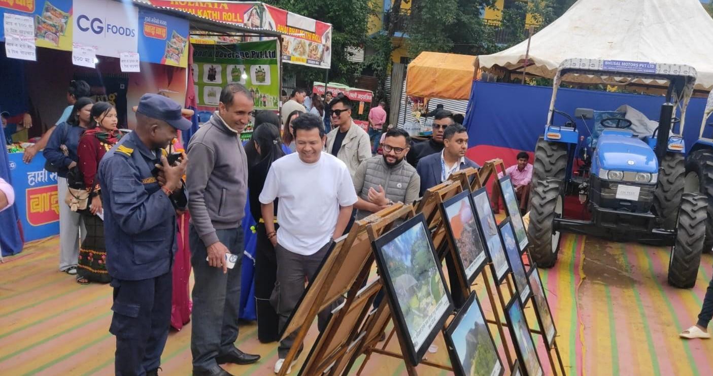 तस्बिरमार्फत गुल्मीको पहिचान उजागर गर्दै युवा दिनेश