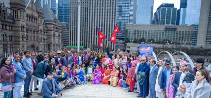 टोरन्टोमा ‘नेपाली हेरिटेज वीक’ घोषणा, सिटी हलमा नेपाली झण्डा फहराइयो