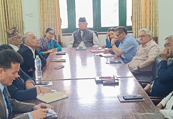 कांग्रेसले सरकारका कामकारबाहीमाथि निगरानी बढाउने कांग्रेसले सरकारका कामकारबाहीमाथि निगरानी बढाउने