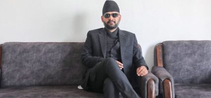 १५ हजार कर्मचारीलाई बिदा गर्ने योजनामा प्रधानमन्त्री बालेन