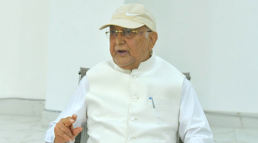 राहदानी छपाइ प्रकरणमा मुछिए केपी ओली
