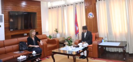 नेपाल भित्रिन आतुर छ एलन मस्कको स्टारलिंक