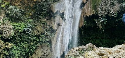 पुरन्धरा झरनाः जङ्गलको काखमा झरेको सुन्दरता, पर्यटकको बढ्दो आकर्षण