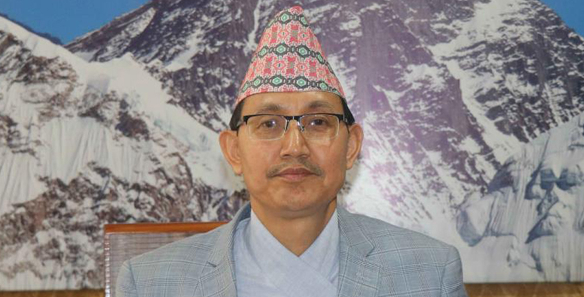 १८ वरिष्ठ सचिवलाई पन्छाउँदै गोविन्द बने मुख्य सचिव १८ वरिष्ठ सचिवलाई पन्छाउँदै गोविन्द बने मुख्य सचिव