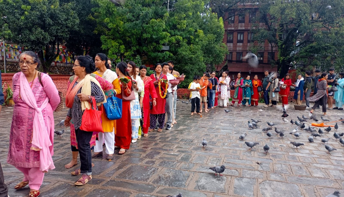 हरिशयनी एकादशीः नारायण मन्दिरमा बिहानैदेखि भक्तजनको घुइँचो