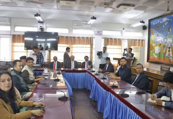 प्रधानमन्त्री गुमनाम हुँदा रविले बढाए सक्रियता