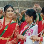 तीज गीत : कुनै नयाँ कुनै ‘रिमिक्स’