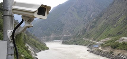 भोटेकोशी बाढीपछि सीमा क्षेत्रमा निगरानी बढाइँदै, दुई स्थानमा सिसी क्यामेरा जडान भोटेकोशी बाढीपछि सीमा क्षेत्रमा निगरानी बढाइँदै, दुई स्थानमा सिसी क्यामेरा जडान