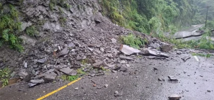 देशका विभिन्न स्थानमा सडक अवरुद्ध, यातायात प्रभावित