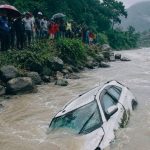सिन्धुलीको नवलपुरघाटमा दुर्घटना : सुनकोशीमा खसेको कारका सवारको पहिचान खुल्यो सिन्धुलीको नवलपुरघाटमा दुर्घटना : सुनकोशीमा खसेको कारका सवारको पहिचान खुल्यो