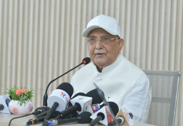 कहाँ पुग्यो एमालेमा नेतृत्व परिवर्तनको बहस ? 