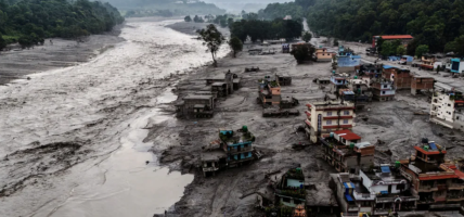 बाढी, भग्नावशेष र मृत्युबिच नेपालमा हाम्रा ६ दिन बाढी, भग्नावशेष र मृत्युबिच नेपालमा हाम्रा ६ दिन