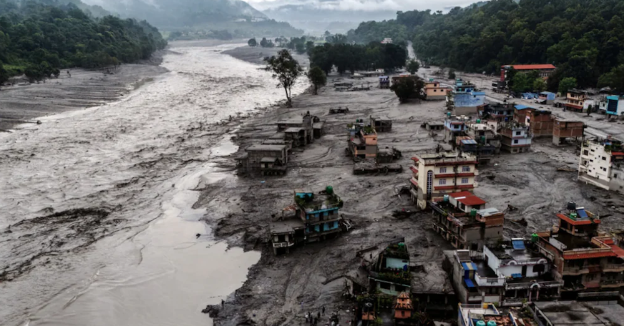 बाढी, भग्नावशेष र मृत्युबिच नेपालमा हाम्रा ६ दिन बाढी, भग्नावशेष र मृत्युबिच नेपालमा हाम्रा ६ दिन