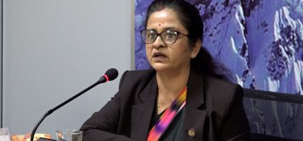 उद्योग मन्त्री गौरीकुमारी यादवले दिइन् राजीनामा
