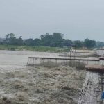 महाकाली नदीमा पानीको बहाव बढेपछि कञ्चनपुर नाका आवागमन प्रभावित महाकाली नदीमा पानीको बहाव बढेपछि कञ्चनपुर नाका आवागमन प्रभावित