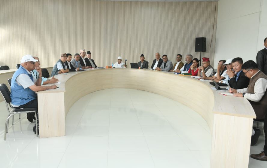 एमाले पुनर्गठन प्रतिवेदन : ओली हटाउने प्रस्ताव हटाइयो एमाले पुनर्गठन प्रतिवेदन : ओली हटाउने प्रस्ताव हटाइयो