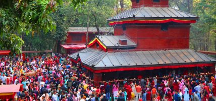 नवरात्रको दोस्रो दिन: देशभरका शक्तिपीठ एवं देवी मन्दिरमा भक्तजनको लर्को नवरात्रको दोस्रो दिन: देशभरका शक्तिपीठ एवं देवी मन्दिरमा भक्तजनको लर्को