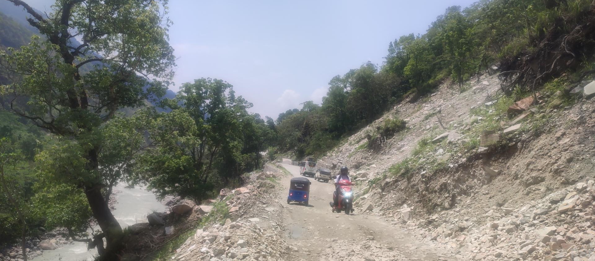 ६ दिनपछि खुल्यो बेँसीशहर–चामे सडक, मनाङतर्फको आवागमन सहज