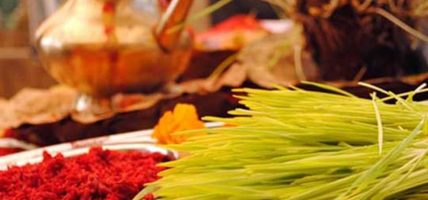 टीकाको दोस्रो दिनः मान्यजनबाट आशीर्वाद लिने क्रम जारी टीकाको दोस्रो दिनः मान्यजनबाट आशीर्वाद लिने क्रम जारी