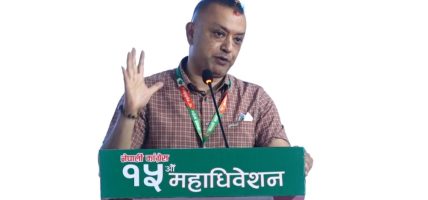 देश देख्दा मात्रै शान्त छ : गगन थापा 