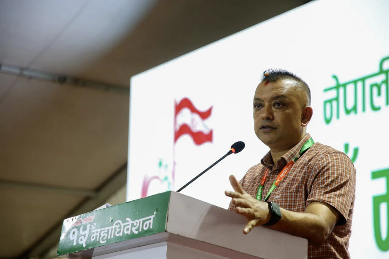 विद्यार्थी आन्दोलनदेखि कांग्रेस सभापतिसम्म गगन थापाको यात्रा विद्यार्थी आन्दोलनदेखि कांग्रेस सभापतिसम्म गगन थापाको यात्रा