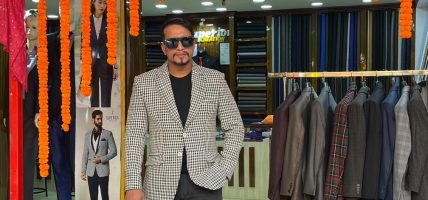 दुबईको अनुभवदेखि आफ्नै व्यवसायसम्म : विनोद नेपालीको २० वर्षे सङ्घर्ष र सफलताको कथा