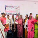 नौ वर्षपछि धनुषाका १८६ स्ववासी परिवारको हातमा लालपुर्जा